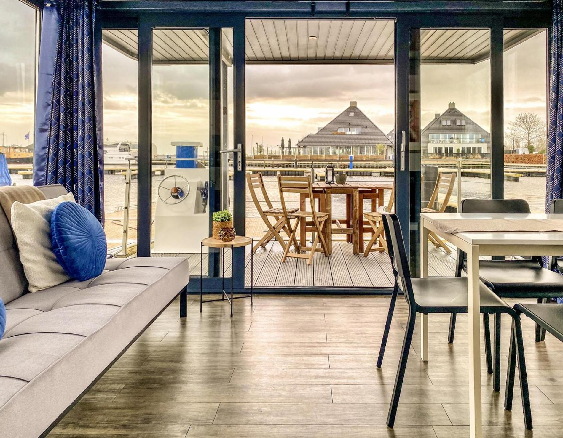 Houseboat Blue Sneekermeer Offingawier Bagian luar foto